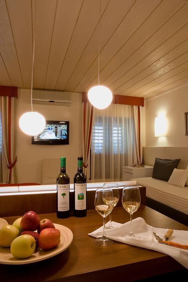 Venica&Venica Wine Resort Dolegna del Collio Esterno foto